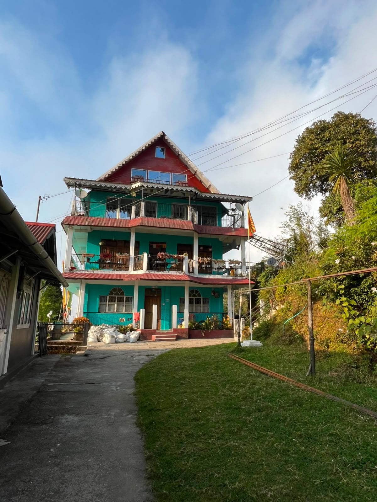 Eden La Homestay Grounds